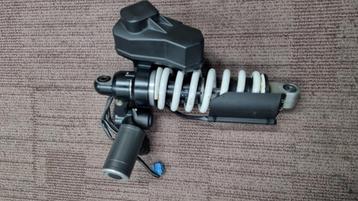 BMW K1200R K1200S K1200 R S onderdelen rem blok water vering beschikbaar voor biedingen