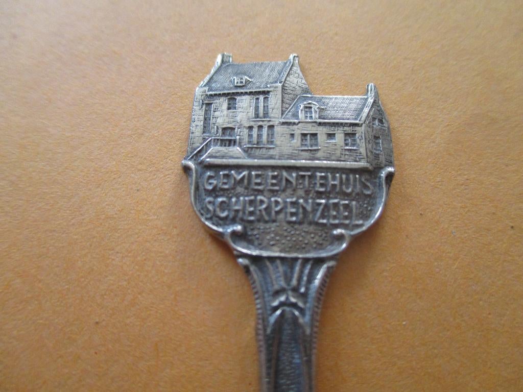 Lepeltje gemeentehuis Scherpenzeel, Verzenden, Zo goed als nieuw