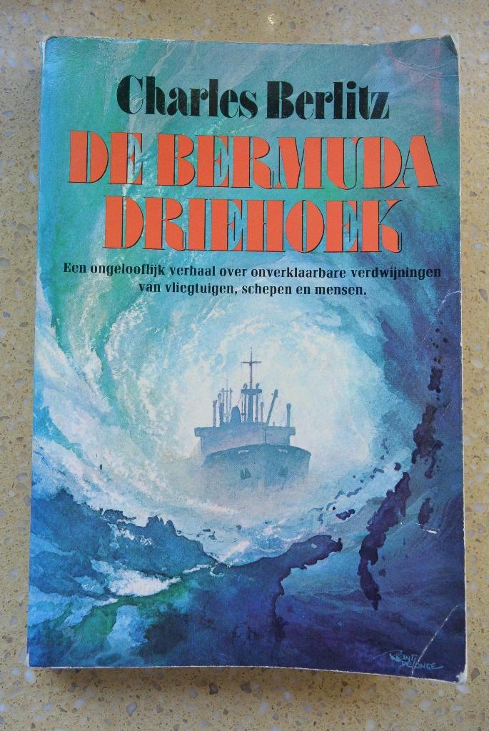 De Bermuda Driehoek Charles Berlitz, Boeken, Ophalen of Verzenden, Gelezen, Charles Berlitz