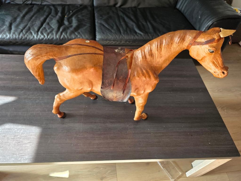 Mooie sierpaard, Ophalen of Verzenden, Zo goed als nieuw, Bruin, Kunststof