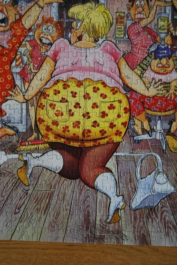 Puzzel Wasgij? Beauty salon., Ophalen of Verzenden, 500 t/m 1500 stukjes, Zo goed als nieuw, Legpuzzel