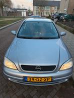Opel Astra 1.6 I 2000 Grijs, Auto's, Opel, Voorwielaandrijving, Stof, Zwart, 4 cilinders