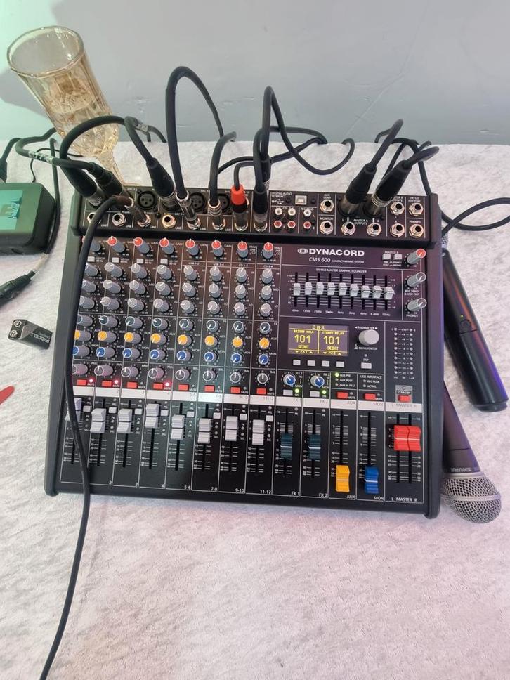 Dynacord CMS 600  analoog mengpaneel, Muziek en Instrumenten, Mengpanelen, Zo goed als nieuw, Minder dan 5 kanalen, Ophalen of Verzenden