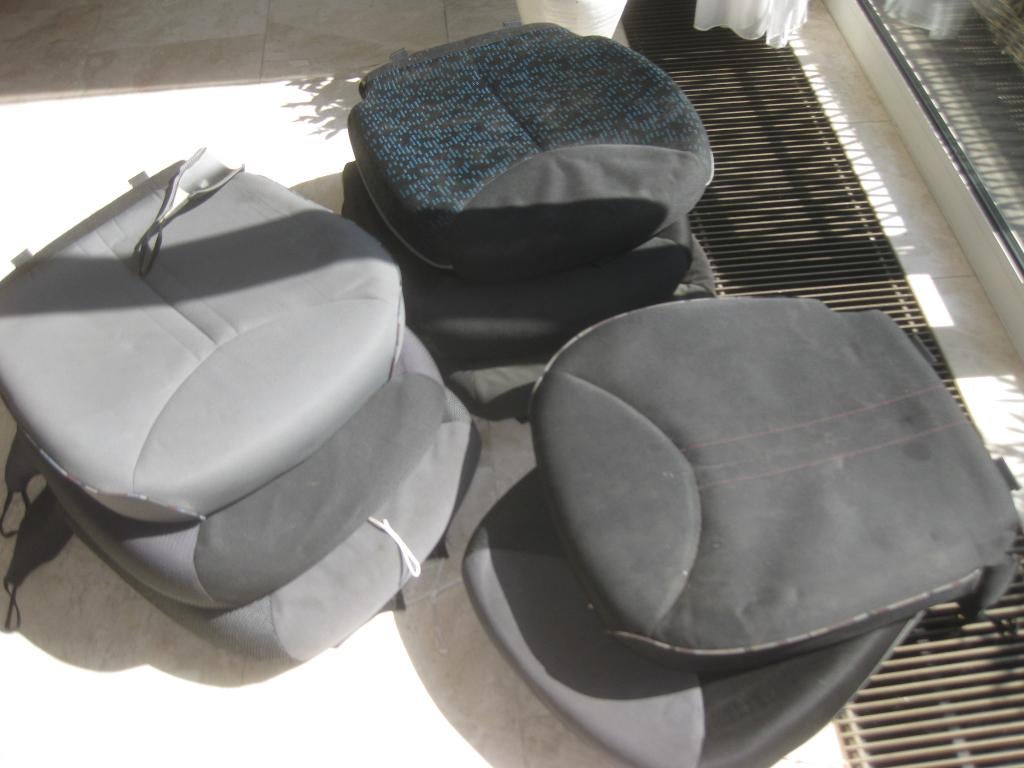 stoel bekleding, toyota aygo, citroen c1 , peugeot 107, Auto-onderdelen, Ophalen of Verzenden, Citroën