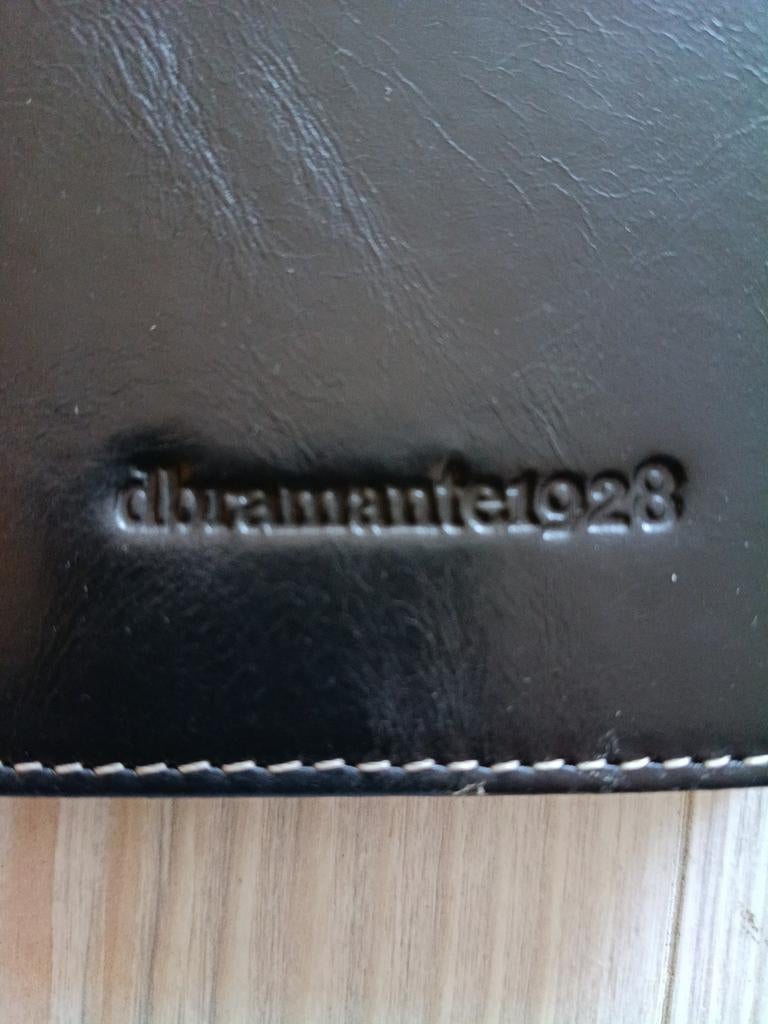 Zwarte tablet hoes van dbramante1928, Ophalen of Verzenden, Nieuw, Bescherming voor- en achterkant