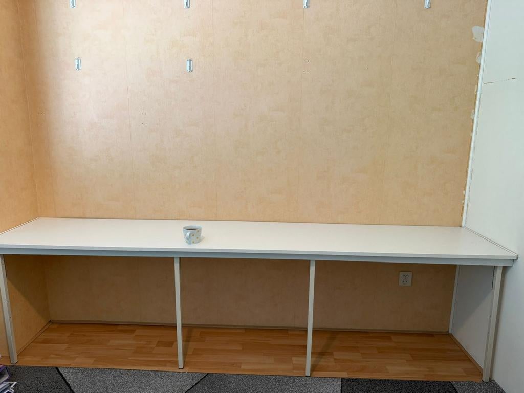 Creatief bureau gratis af te halen, Huis en Inrichting, Bureaus, Ophalen