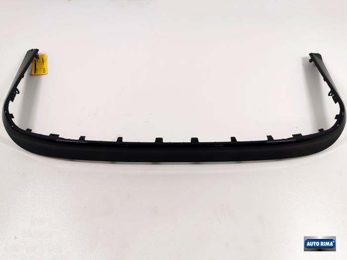 Diffuser achterbumper van een Volvo V60 (467), Auto-onderdelen, Carrosserie en Plaatwerk, Gebruikt, -, -, Ophalen of Verzenden