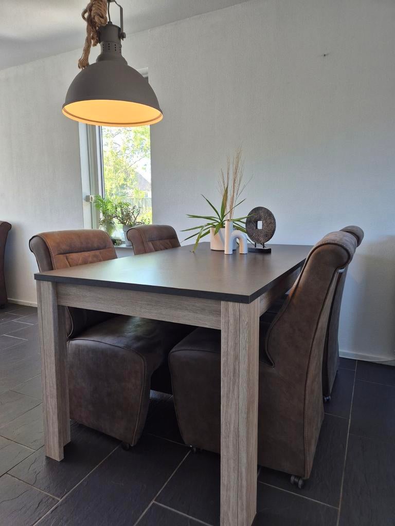 Moderne eettafel 160x90cm met stoelen, Ophalen, Gebruikt, Overige materialen, 100 tot 150 cm
