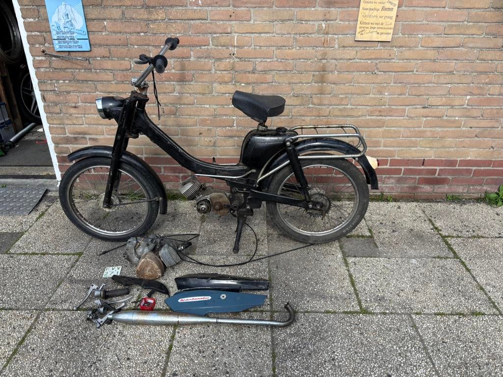 Sparta lucky zie foto, Fietsen en Brommers, Brommers | Oldtimers, Ophalen, Sparta