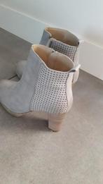 Schoenen, Ophalen of Verzenden, Gedragen, Beige, Sneakers of Gympen