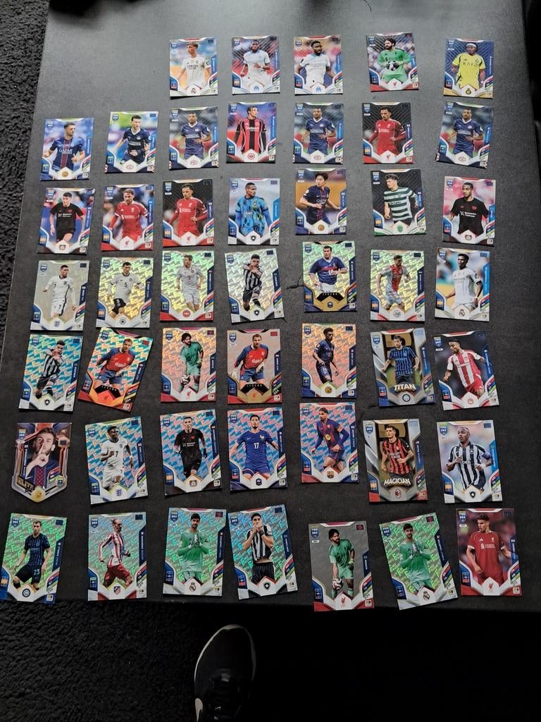 Grote partij Panini Adrenalyn FIFA 365 voetbalplaatjes 2026, Ophalen of Verzenden, Nieuw, Spelerskaart