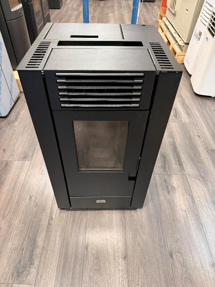 Artel MeNext pelletkachel  8kw, Huis en Inrichting, Kachels, Nieuw, Vrijstaand, Pelletkachel, Hout, Ophalen