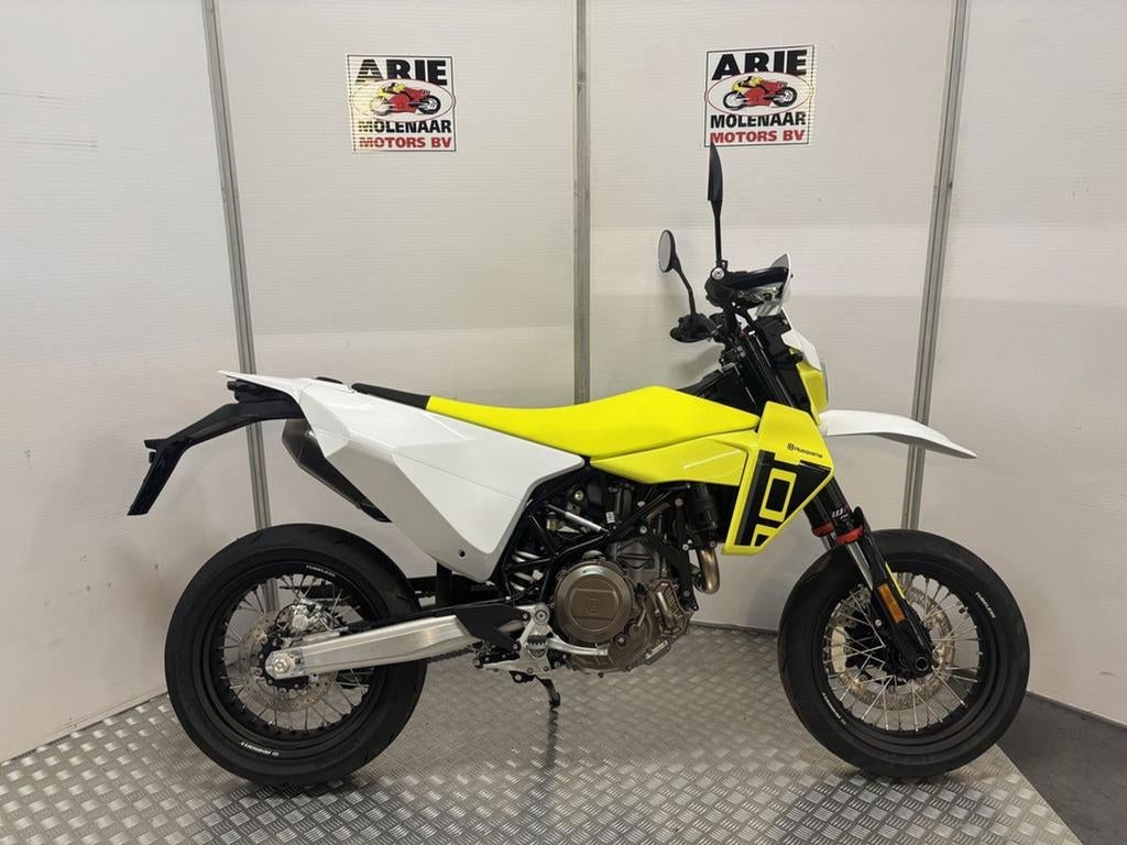Husqvarna 701 SUPERMOTO (bj 2026), Motoren, Motoren | Husqvarna, Bedrijf, Onbekend, HUSQVARNA, Onbekend
