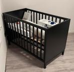 Mooi zwart ledikant, Ophalen, Zo goed als nieuw, Ledikant