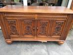 Houten dressoir met houtsnijwerk, Vriezenveen, Ophalen