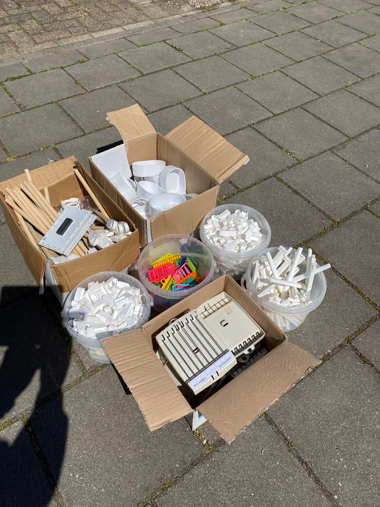 Te koop vogelspullen, Meerdere dieren