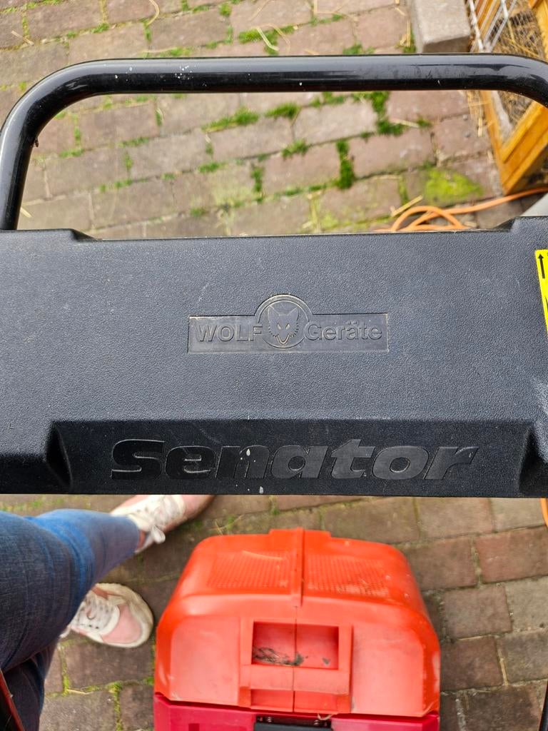 Wolf-Garten Senator grasmaaier (aantrekkoord defect), Tuin en Terras, Grasmaaiers, Ophalen