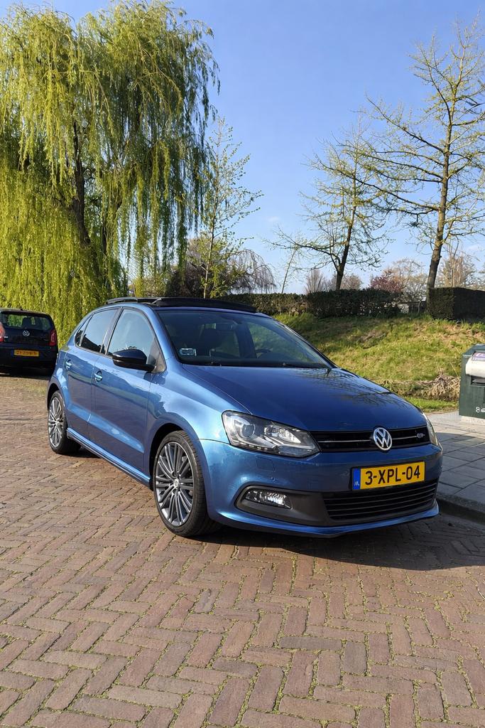Volkswagen Polo 1.4 TSI GT DSG 2014 Blauw MET PANORAMADAK, Auto's, Volkswagen, 4 cilinders, Blauw, 49 €/maand, Origineel Nederlands
