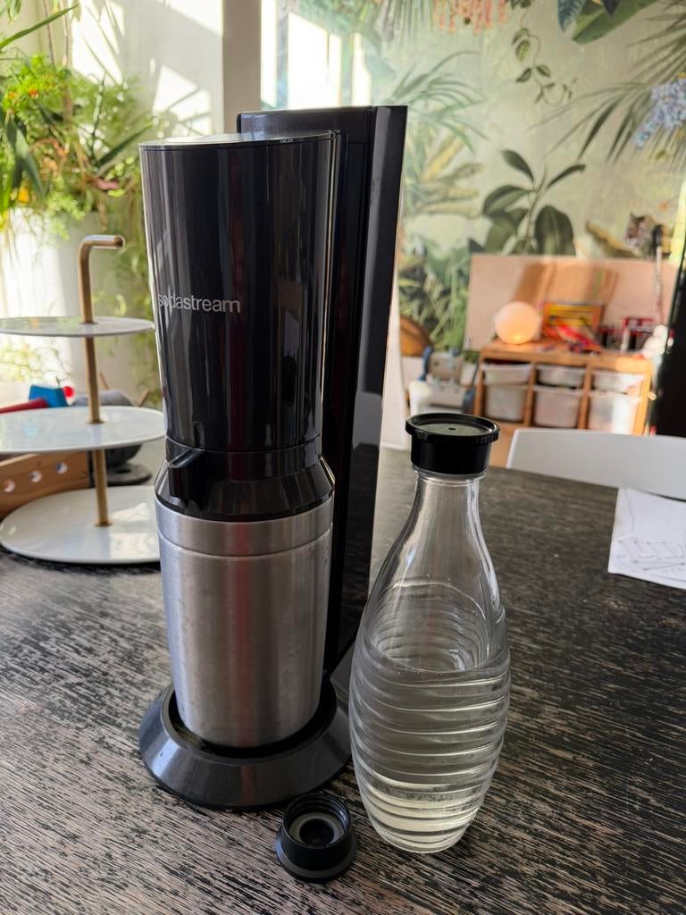 Sodastream crystal met glazen flessen, Ophalen, Gebruikt