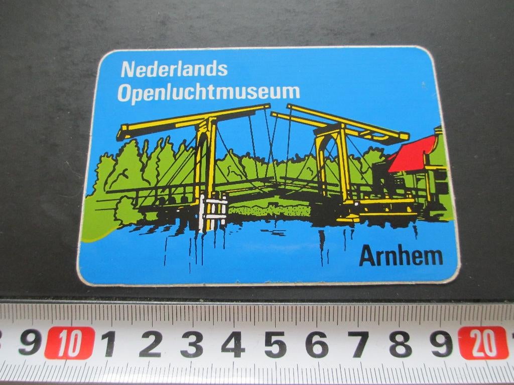 sticker arnhem nederlands openluchtmuseum dubbele ophaalbrug, Verzamelen, Stickers, Zo goed als nieuw, Ophalen
