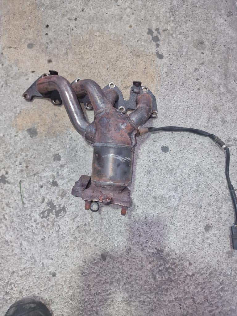 Uitlaat spruitstuk / katalysator Volkswagen Polo 1.4  2004, Auto-onderdelen, Uitlaatsystemen, Ophalen of Verzenden