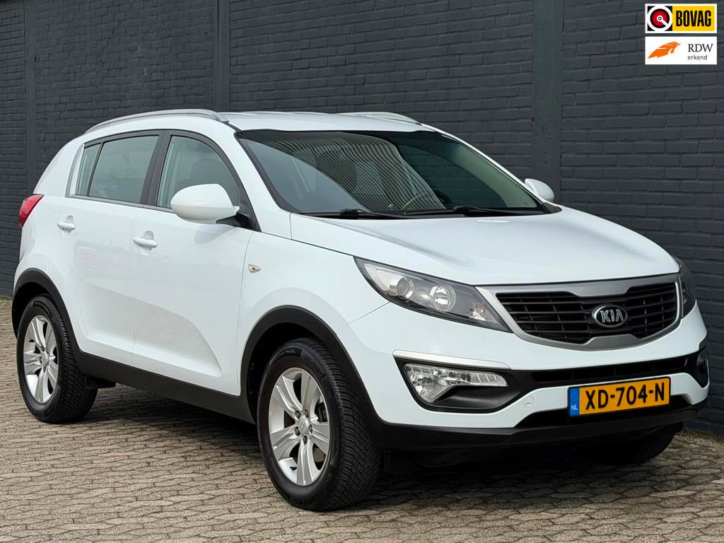 Kia Sportage 1.6 GDI ComfortLine AIRCO CRUISE TREKHAAK WINTE, Auto's, Kia, Voorwielaandrijving, Euro 5, 4 cilinders, Wit