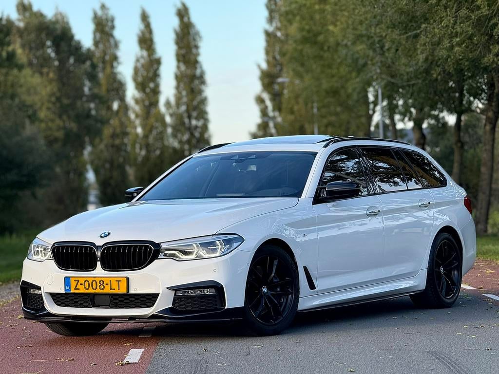 BMW 5-Serie G31 M-Pakket 530i 252pk Aut.2018 Wit Panodak vol, Auto's, 1998 cc, Achterwielaandrijving, 4 cilinders, 2000 kg