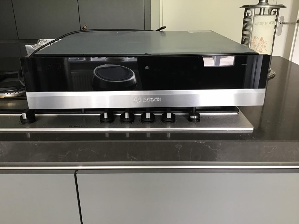 Bosch warmhoudlade, Ophalen, Zo goed als nieuw