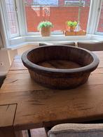 Grote oude houten olijfbak, Ophalen