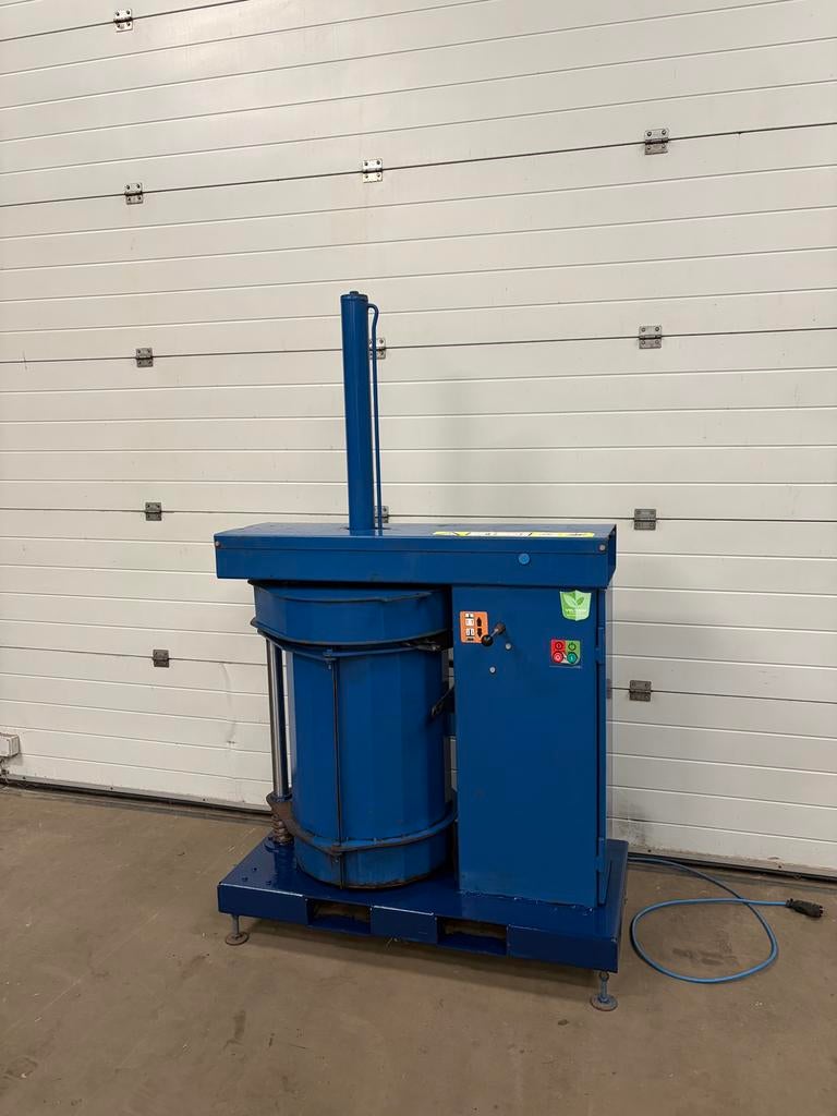 Afvalpers zakkenpers kartonpers papierpers klikopers recycle, Ophalen of Verzenden