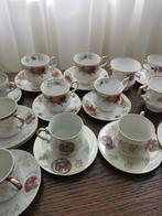 Grote partij vintage porseleinen kopjes en schotels 50 stuk, Ophalen