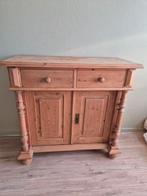 Grenen kastje met twee lades en deurtjes, Ophalen