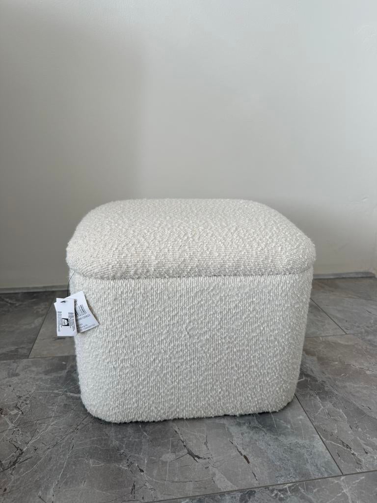 Opberg poef, Huis en Inrichting, Banken | Voetenbanken en Poefen, Ophalen, Minder dan 50 cm, Zo goed als nieuw, Stof