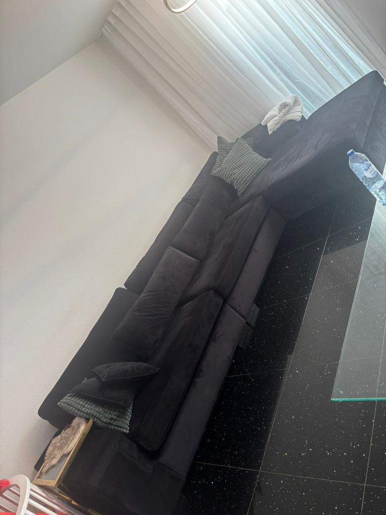 Comfortabel zwart bankstel, 100 tot 125 cm, Hoekbank, 300 cm of meer, Ophalen of Verzenden