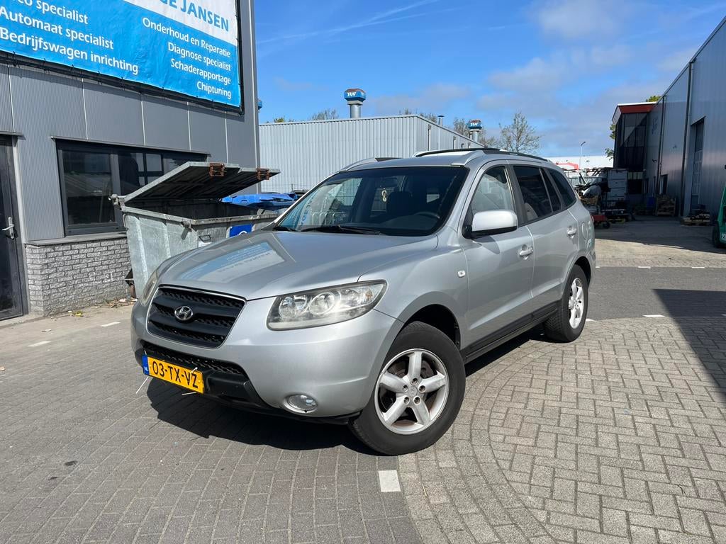 Hyundai Santa Fe 2.7 2WD 7persoons 2007 Grijs Nieuwe APK, Auto's, Hyundai, Voorwielaandrijving, Santa Fe, 2000 kg, Handgeschakeld