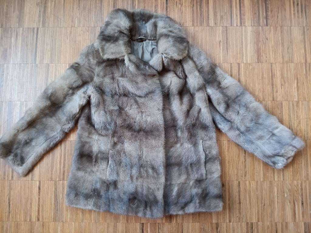 Vintage korte bontjas, Ophalen of Verzenden, Zo goed als nieuw, Maat 38/40 (M), Overige kleuren