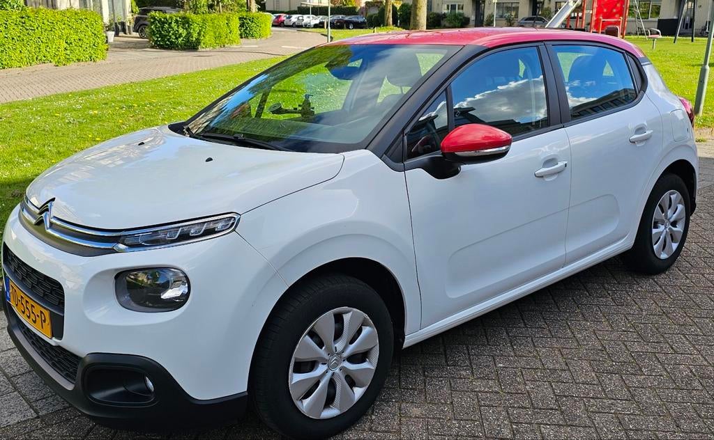 Citroën C3 1.2 Puretech 100.000km 2018 Wit rood bluetooth 5d, Auto's, Citroën, Voorwielaandrijving, 83 pk, 40 €/maand, Zwart
