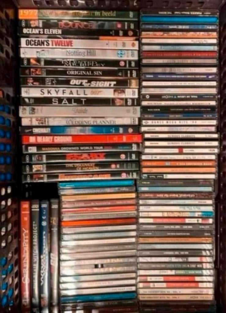 Krat vol met cd’s en dvd’s (exclusief klapkrat), Alle leeftijden, Ophalen of Verzenden, Gebruikt
