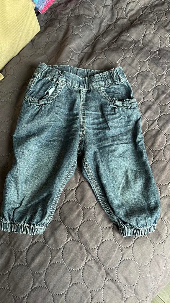 Baby broekje maat 68 H&M, Ophalen, Zo goed als nieuw, Meisje, Broekje