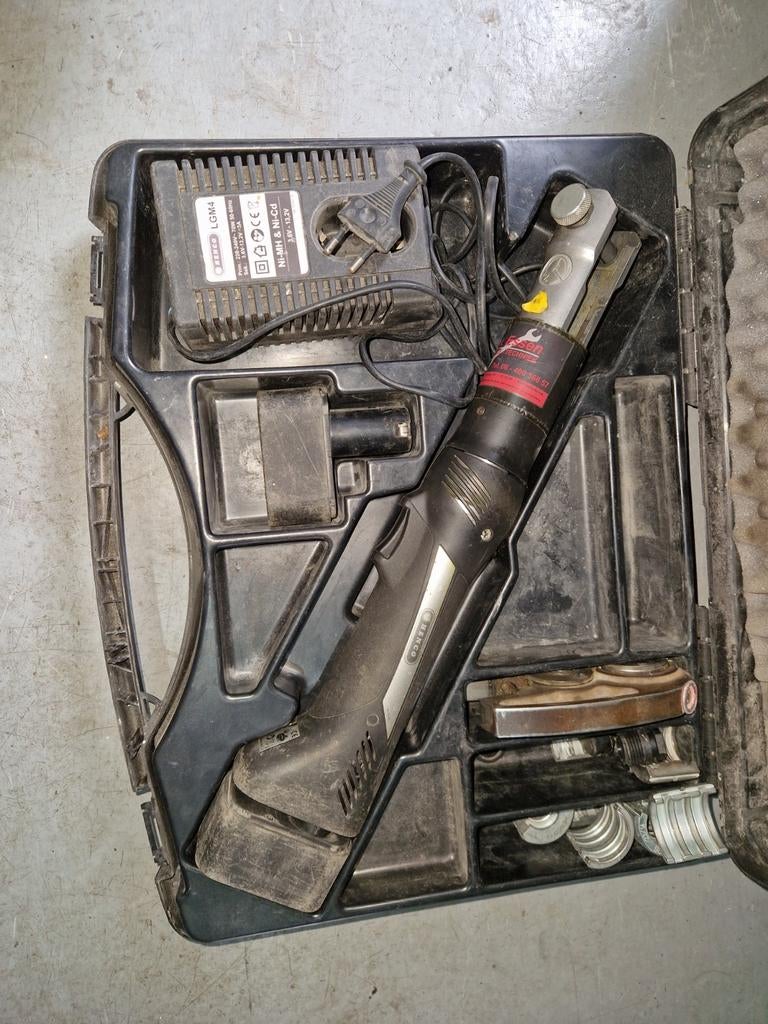 Henco perstang met moederbek en pers stukken, Ophalen of Verzenden