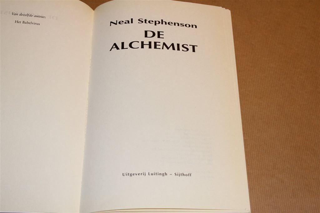 Alchemist [The Diamond Age] —Science Fiction Neal Stephenson, Boeken, Ophalen of Verzenden, Gelezen