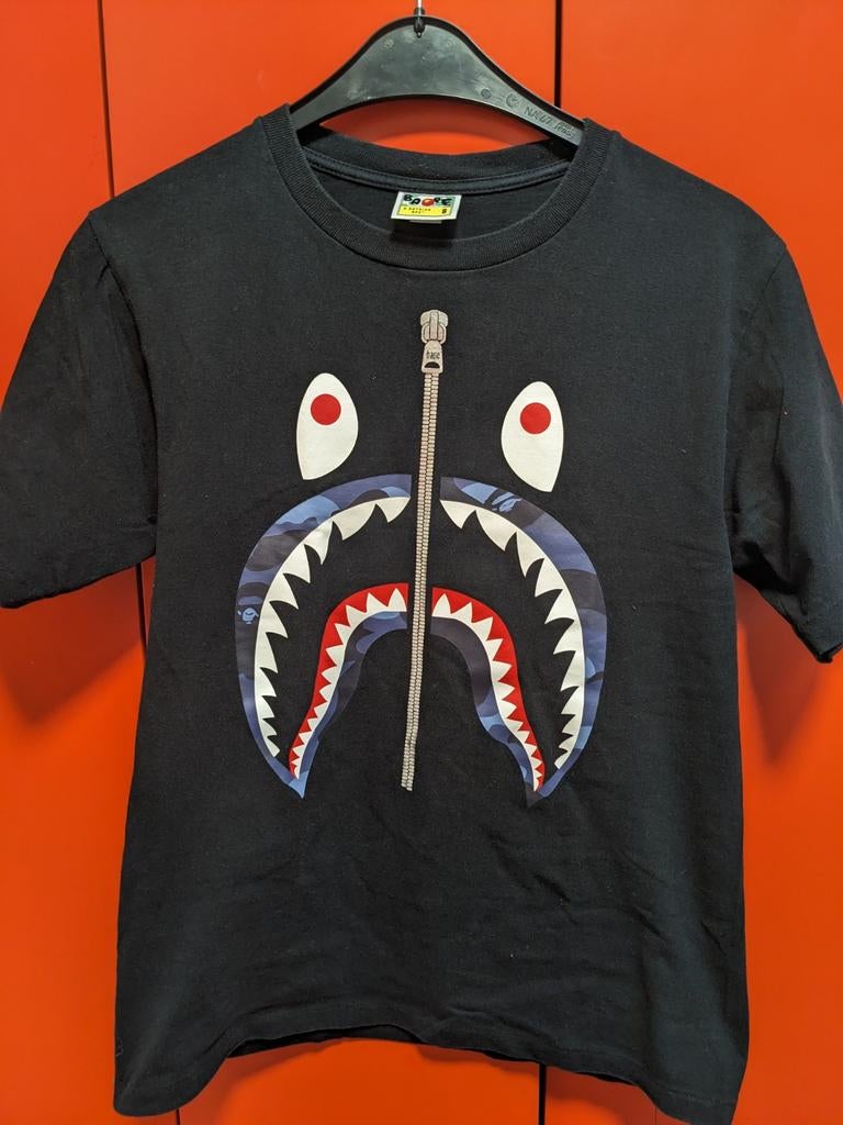 A Bathing Ape (Bape) Camo Shark T-Shirt S, Ophalen of Verzenden