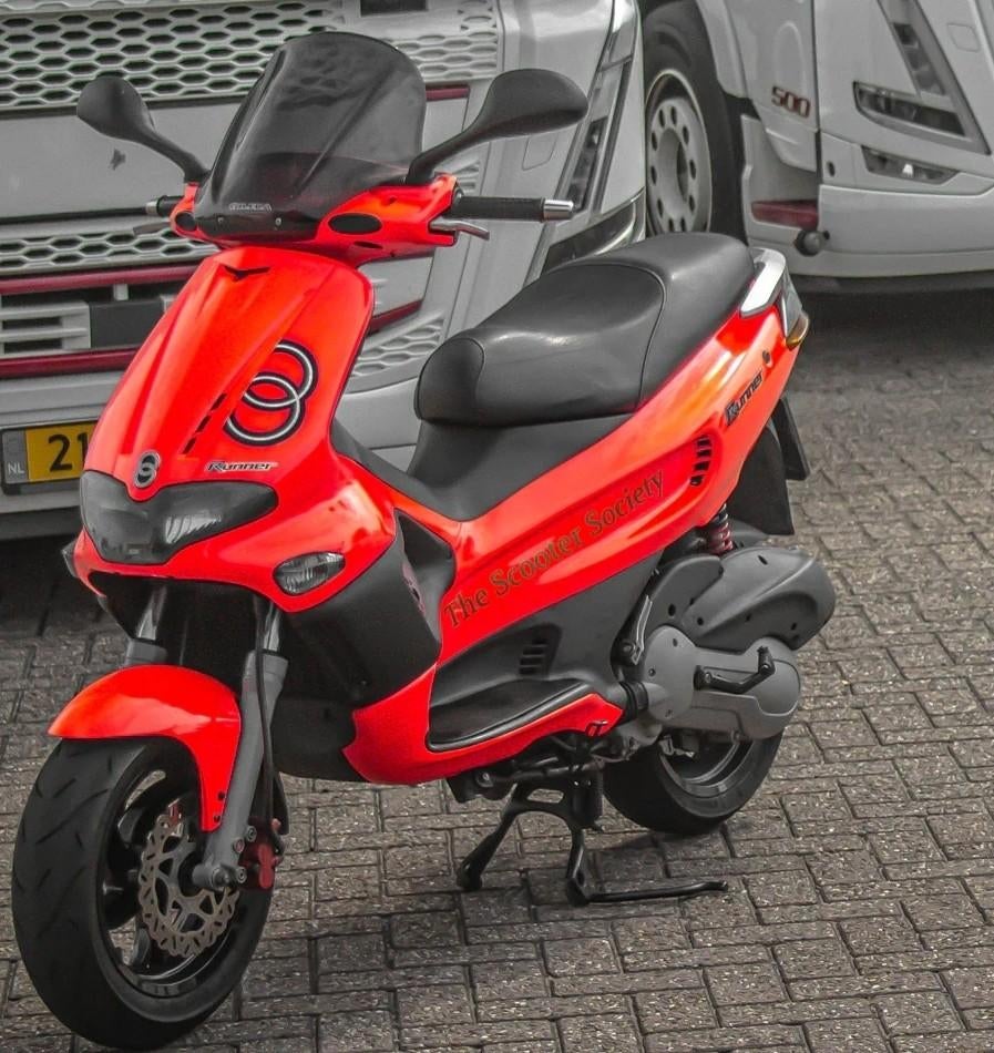 Gezocht gilera runner opknapper, Ophalen