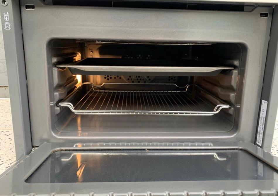 Siemens Inbouw Oven met Magnetronfunctie - Zo goed als nieuw, 45 tot 60 cm, Bella, Hete lucht, Ophalen of Verzenden