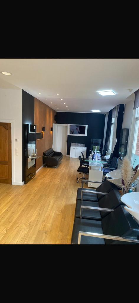 Nagelstudio te huur Amsterdam, Diensten en Vakmensen, Schoonheidsspecialisten | Manicure