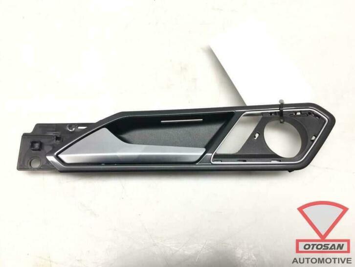 vw tiguan 5na 2018 handgreep links voor 5na837019j, Auto-onderdelen, Gebruikt, Volkswagen, Volkswagen AG, Berliner Ring 2
38440  Wolfsburg, DE