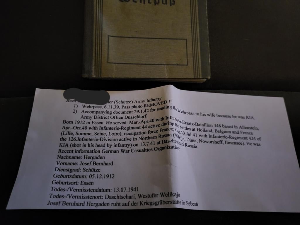 Wehrpass, duits wo2 netjes ingevuld
Mist pasfoto.., Verzamelen, Ophalen, Landmacht, Duitsland, Boek of Tijdschrift