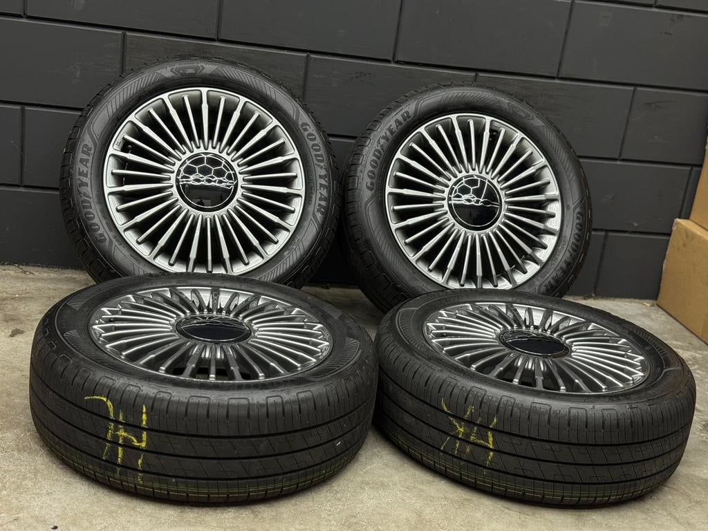 DEMO! Originele 16 inch Fiat 500E 4x98 Goodyear 195/55/16, Auto-onderdelen, Banden en Velgen, Ophalen, 16 inch, ., Banden en Velgen