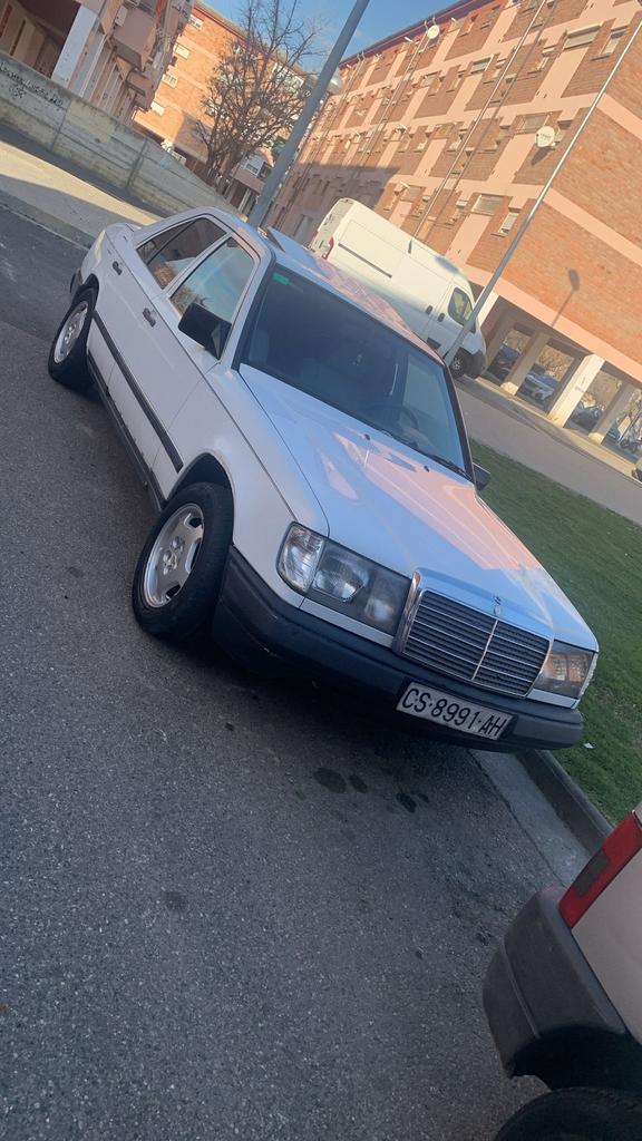 Mercedes w124 300D    1986, Wit, Mercedes-Benz, Grijs, Sedan