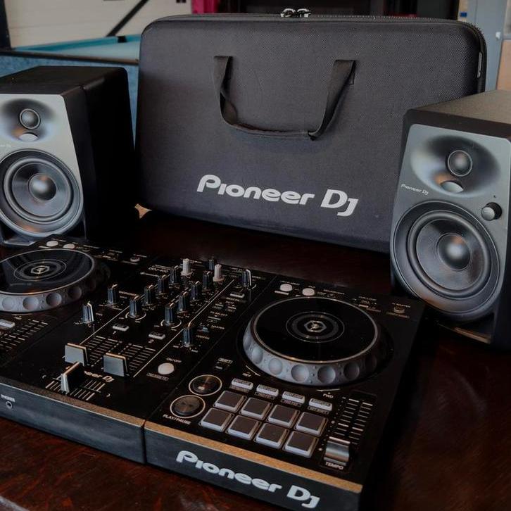 Pioneer DDJ 400 draaitafel + boxen en flightcase, Muziek en Instrumenten, Dj-sets en Draaitafels, Ophalen of Verzenden, Gebruikt